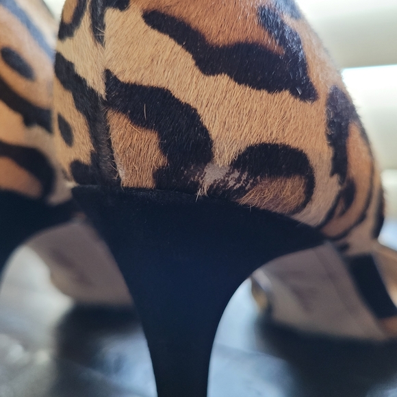 Sam Edelman Size 8 Leopard Pumps - Picture 5 of 9